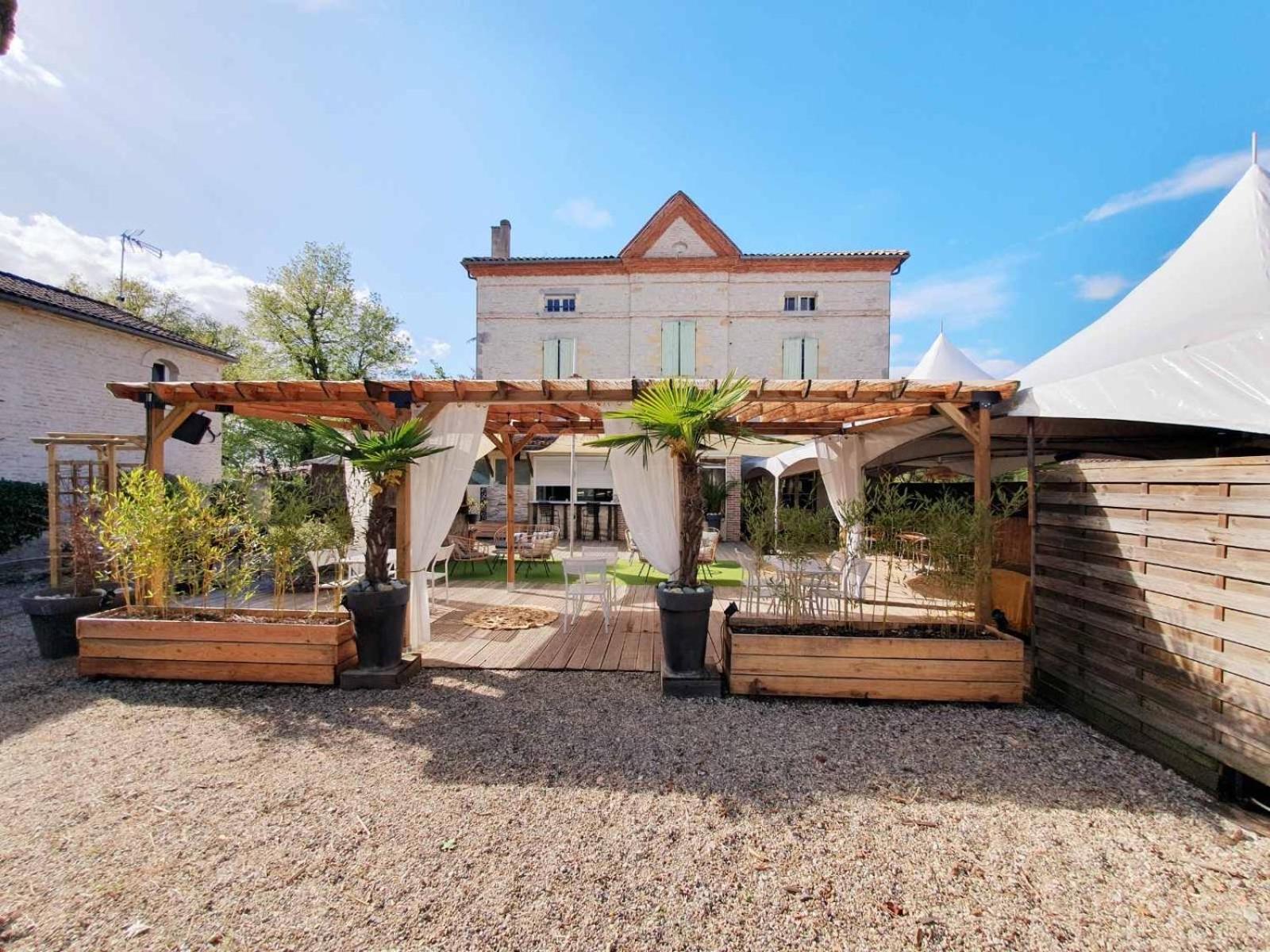 Domaine Le Baraillot, Chambres Et Repas D'Hotes, Soiree Etape Aiguillon Eksteriør billede