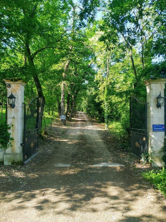Domaine Le Baraillot, Chambres Et Repas D'Hotes, Soiree Etape Aiguillon Eksteriør billede